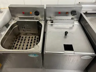 Cleaned oil fryer